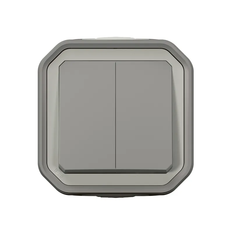 Promotion Interrupteur double va-et-vient ou poussoir saillie gris Plexo IP55 LEGRAND