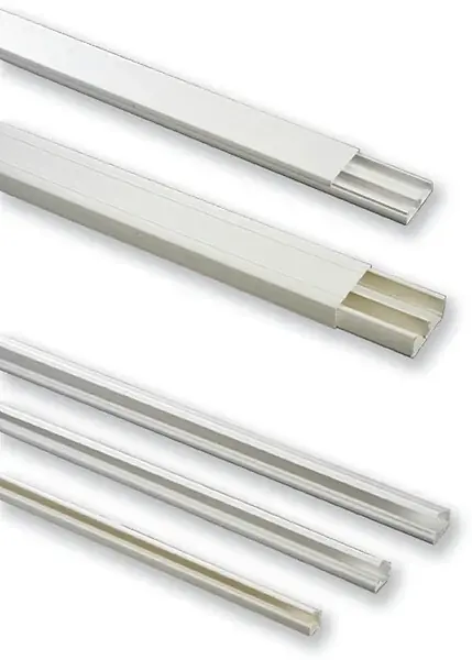 Remise Moulure adhésive PVC 12x7mm 2m blanc ELECTRALINE