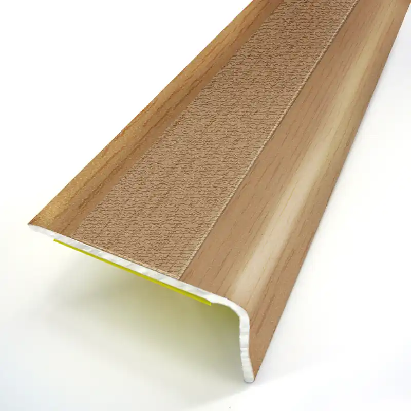 Nez de marche adhésif décor hêtre ép. 36 mm long. 95 cm GERFLOR Affaire À Saisir