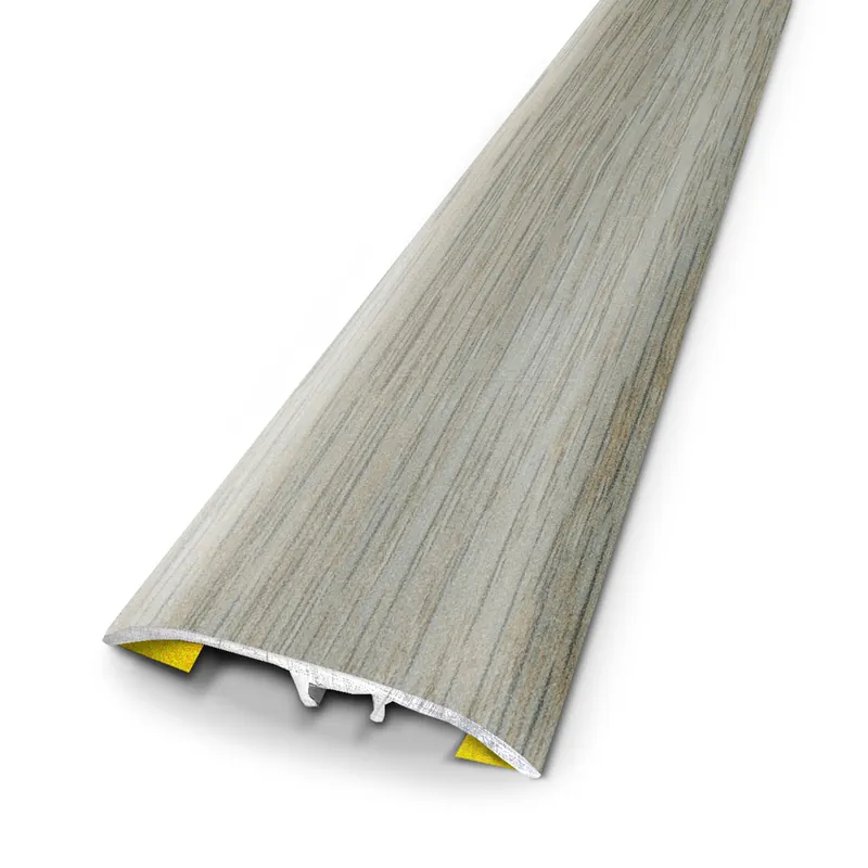 Barre de seuil universelle coloris chêne tronçais clair 3,7 x 83 cm GERFLOR Remise