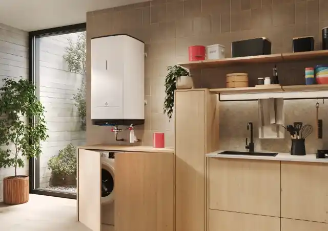 Expédié Aujourd'hui Chauffe-eau électrique 120L vertical connecté Quadris - ARISTON