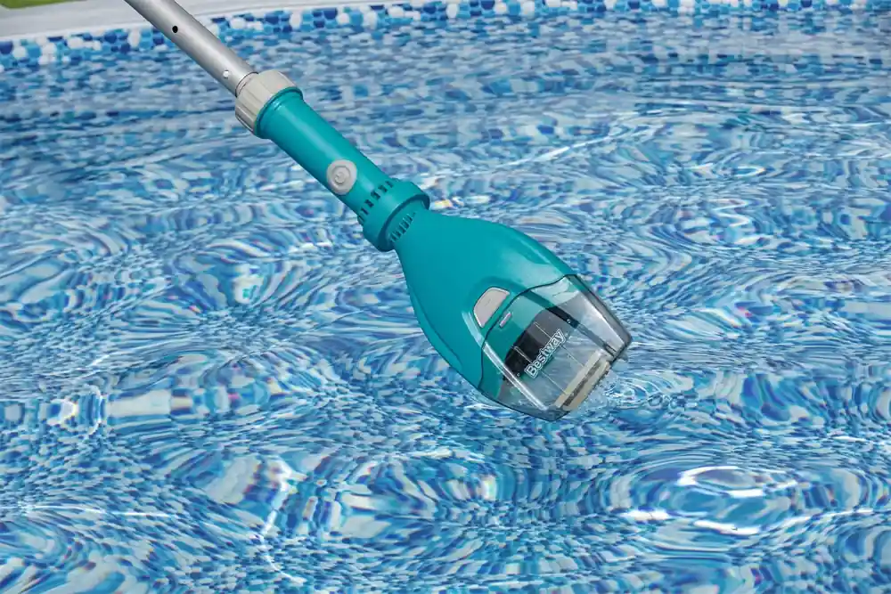 Balai aspirateur piscine à piles sans fil AQUATECH BESTWAY Satisfait Ou Remboursé