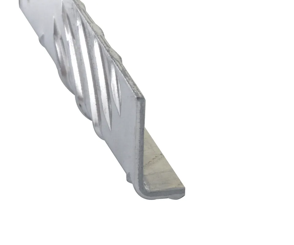 Cornière inégale damier aluminium brut 29,5 x 53,6 mm épaisseur 2 mm 1 m CQFD Certifié