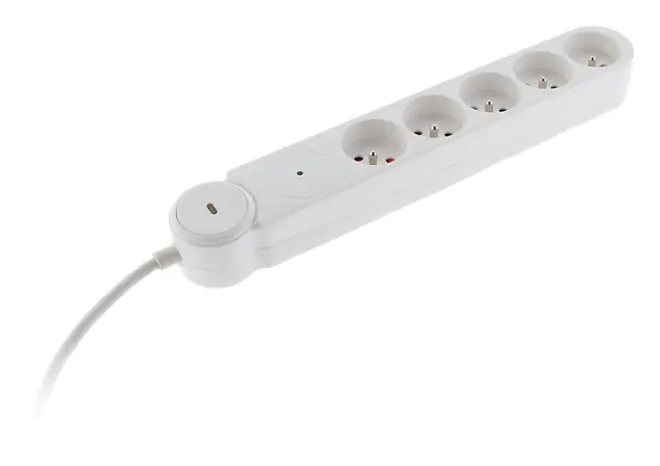 Bloc multiprise parafoudre IOTA - Blanc - 5 prises 16A ZENITECH Petit Prix