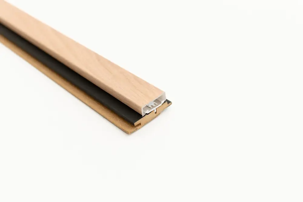 Profil MDF pour bande lumineuse led 3D Latt LED pepper oak fond noir - 20 x 41/54 x 2500mm - AJ TIMBER Super Prix