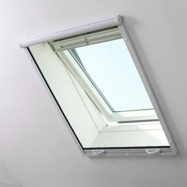 Moustiquaire enroulable alu blanc pour fenêtre de toit L 140 cm x H 150 cm VOLET-MOUSTIQUAIRE Offre Exclusive