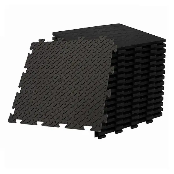 Pack de 10 Dalles PVC Clipsables Noires 50x50 cm Antidérapantes - Revêtement de Sol Garage, Atelier INTEC Achat Immédiat