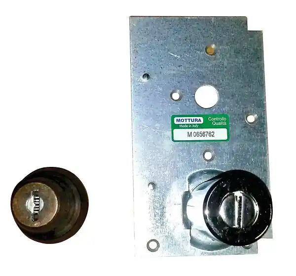 Usine Directe Cylindre double pompe pour serrure 448 50 droite - MOTTURA - 91295D500