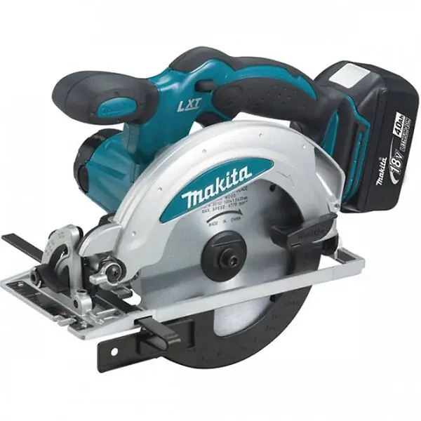 Scie circulaire Ø 165 mm 2x4Ah 18V LXT ® MAKITA DSS610RMJ en MAKPAC Promotion Saisonnière